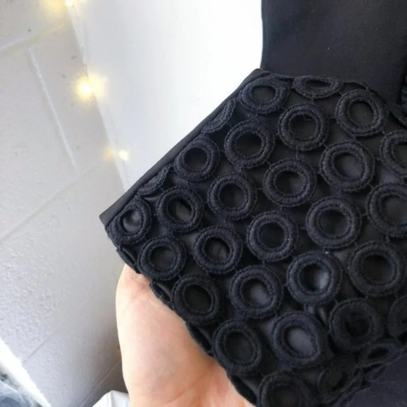 Sold - Picture 5 of 10